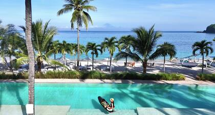Enchanting Lombok Lux beachresort with 2km of white sand-faced Bali Mount Agung