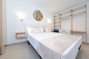 2 slaapkamers, een kluis op de kamer, een strijkplank/strijkijzer