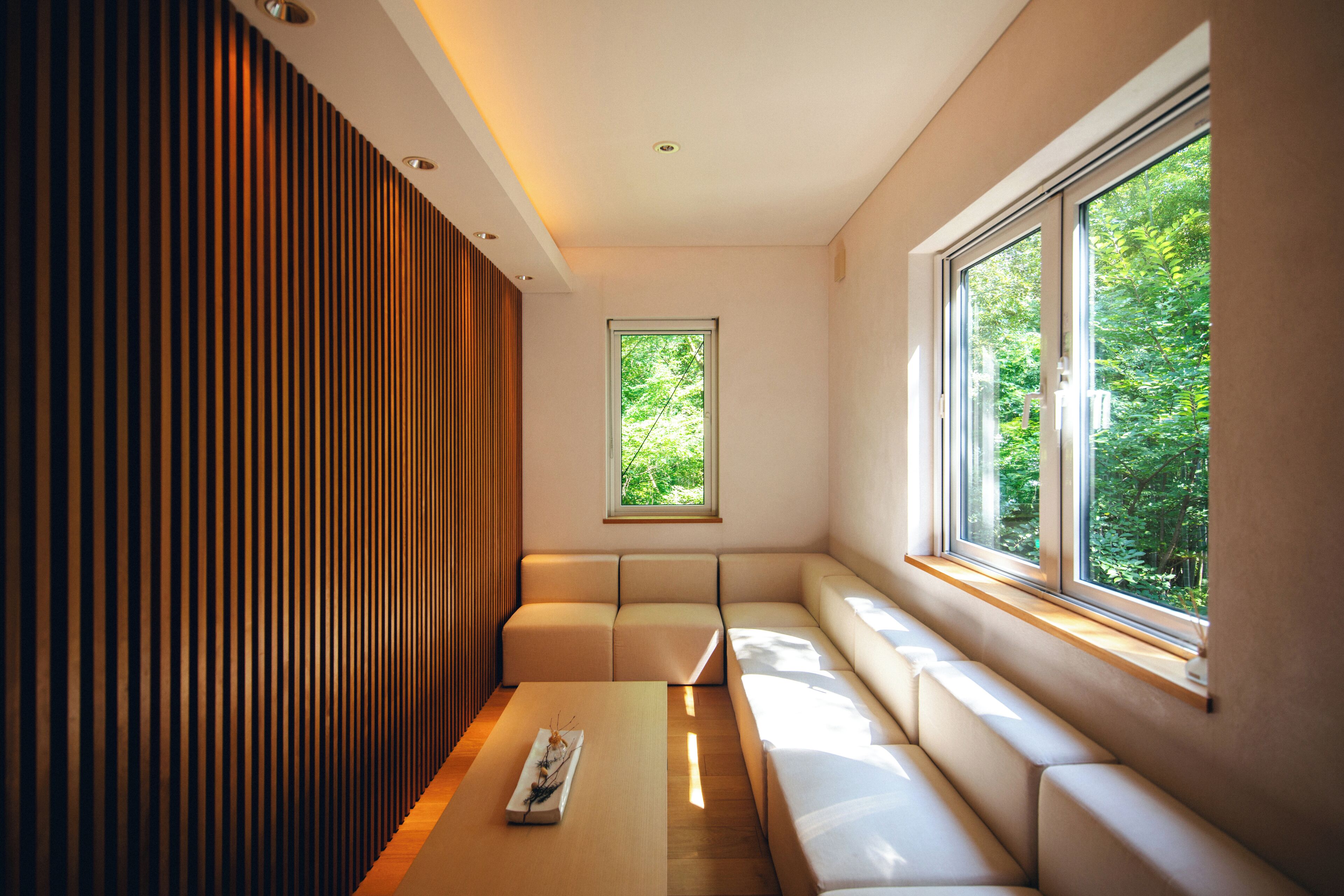 Body treatments, facials, 2 treatment rooms