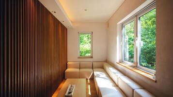 Body treatments, facials, 2 treatment rooms