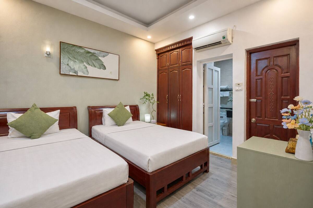 Superior Twin Room | Desk, free WiFi, bed sheets