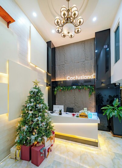 Cactusland Hotel Tan Binh