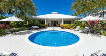 Stunning Family Villa with Private Pool Near Beach - Gibbs Glade Villa