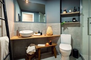 Apartment - Tokashi - 2 Bedrooms and Balcony in Eixample Dreta (Barcelona)