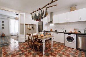 Apartment | 2 bedrooms - Baeza - 2 Bedrooms and Office in Eixample Esquerra (Barcelona)
