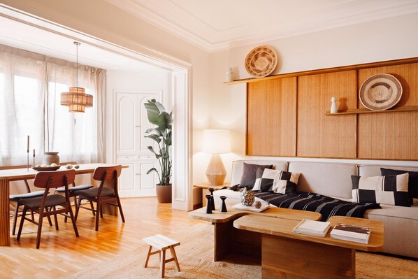 Apartment | 3 bedrooms - Yulu - 3 Bedrooms in Eixample Dreta (Barcelona)