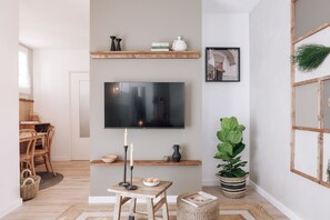 Apartment - Nerja - 1 Bedroom and Terrace in Sant Gervasi (Barcelona)