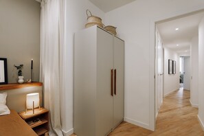2 bedrooms