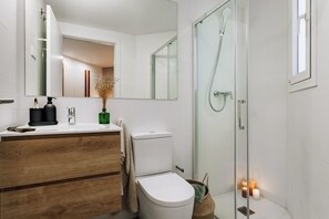 3 bedrooms - Campro - 3 Bedrooms Apartment With Balcony in Eixample Esquerra (Barcelona)