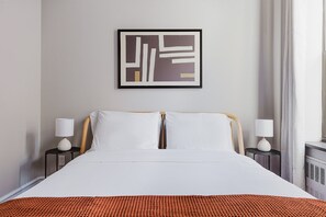 2 室のベッドルーム、アイロン / アイロン台、WiFi、ベッドシーツ