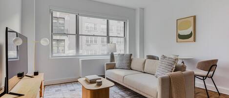 Télévision, chaîne hi-fi