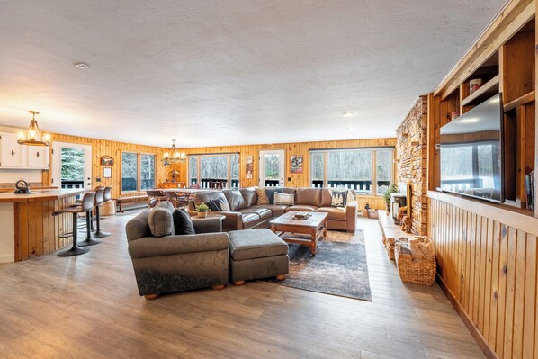 Smart TV, fireplace, printers