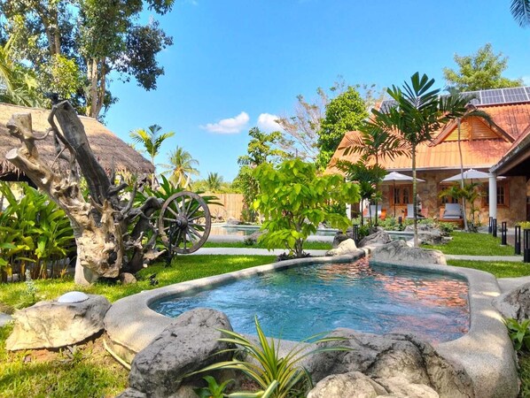 Pool - Varaya Resort , Luxury resort in Ban kraek , Pattaya (Banglamung)