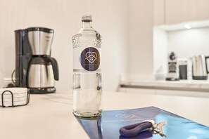 Unclassified image, 3 of 28, button