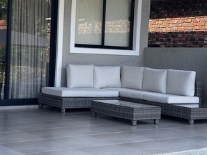 Luxury House, 3 Bedrooms, Patio, Mountain View | Terrace/patio