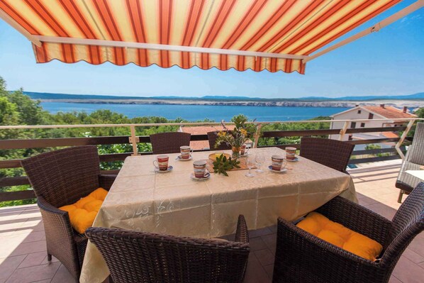 Appartement (Ferienwohnung mit Terrasse in Meernä) | Restauration