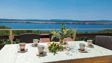 Apartment (Ferienwohnung mit Terrasse in Meernä) | Balkoni