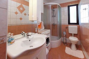 Appartement (Ferienwohnung mit Terrasse in Meernä) | Salle de bain