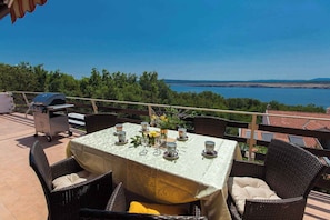 Διαμέρισμα (Ferienwohnung mit Terrasse in Meernä) | Γεύματα