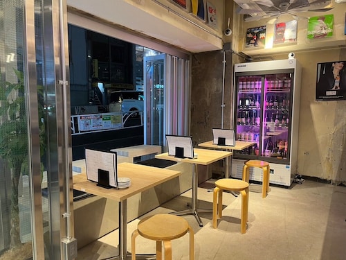 バー (施設内)