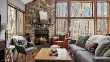 Télévision, cheminée