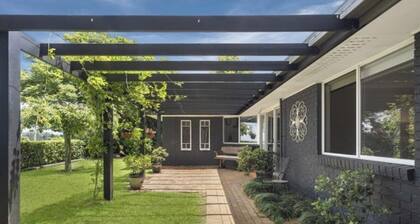 Stunning 4-Bedroom Home with Breath-taking Gold Coast City Views!