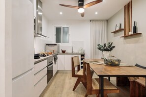 Apartment | 2 bedrooms - Holzer - 2 Bedrooms in Sant Antoni (Barcelona)