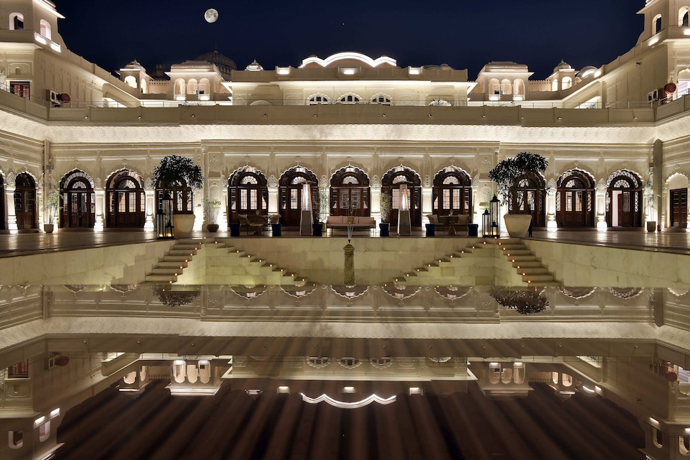 RAN BAAS The Palace by null