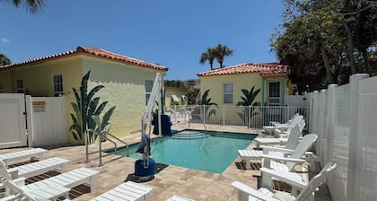 Entire Island Paradise Cottages – Heated Pool, Tiki Hut, Walk to Beach, 8 Units, Sleeps 30