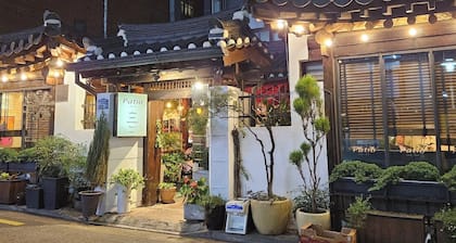 #Hongdae EXIT2#DELUXE APT#New Building#Luggage storage#Parking