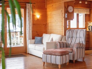 TV - Fantastic holiday home with sauna near ski area (Hippach-Schwendberg)