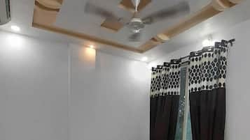 Classic Double Room | Free WiFi