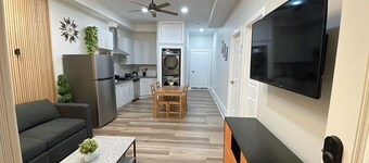 Spacious 3 bedrooms townhome in amazing Jersey City with AC, WiFi Near NYC