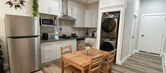 Spacious 3 bedrooms townhome in amazing Jersey City with AC, WiFi Near NYC