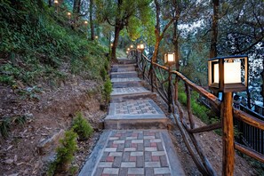 Interior - The Whispering Oaks (Nainital)