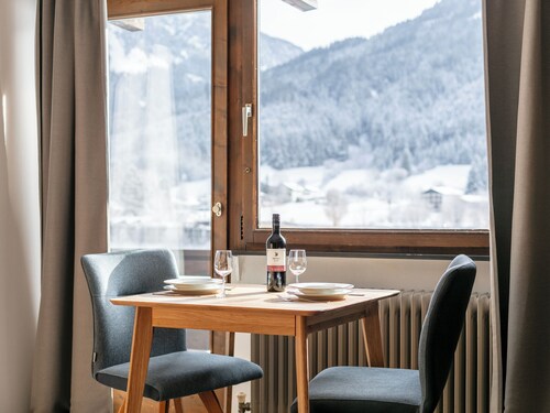 Modernes Apartment, 100 m zum Skibus