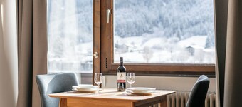 Modern apartment, 100 metre from the ski bus