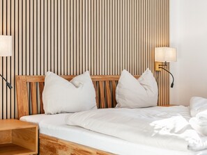 3 bedrooms, Internet