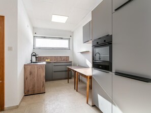 Fridge, oven, stovetop, dishwasher - Cosy accommodations for large travel groups (Brixen)