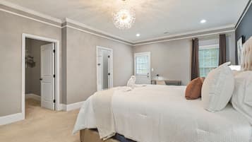 5 bedrooms, desk, iron/ironing board, free WiFi