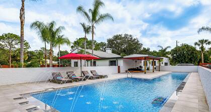 1 Mi to Boat Ramp: 'The Islander' Home w/ Yard