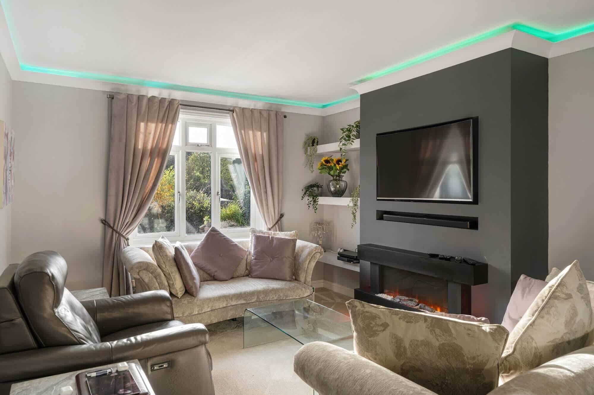 Spacious House - Pool, Games Room, Private Parking - Dawlish