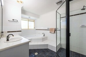 Shower, towels