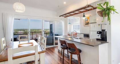 Sunset House - Oceanstays