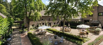 B&B デ グローテ ワーイ