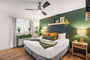 5 bedrooms, desk, iron/ironing board, travel crib