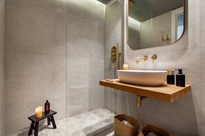 Apartment | 2 bedrooms - Oetune - 2 Bedrooms and Office in Gr cia (Barcelona)