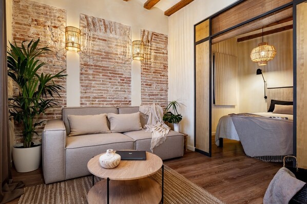 Room - Atuh - 1 Bedroom and Terrace in El Born (Barcelona)