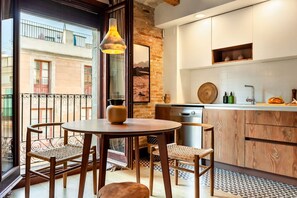 Apartment | 1 bedroom - Shan - 1 Bedroom and Balcony in El Born (Barcelona)