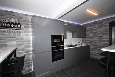 Perfect Couple Retreat To Relax With Hot Tub&sauna